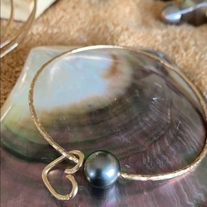 Tahitian pearl bangle with heart charm